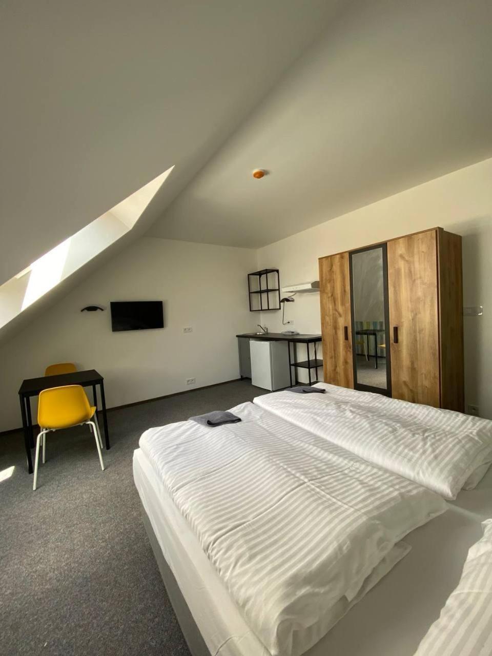Rc Jecna Rooms 布拉格 外观 照片